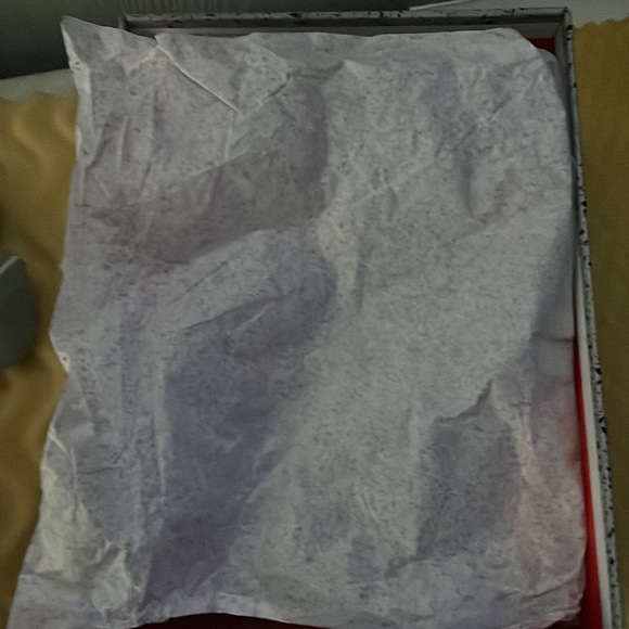 Jordan 4 Red Thunder Size 13 Mens - Picture 5 of 5